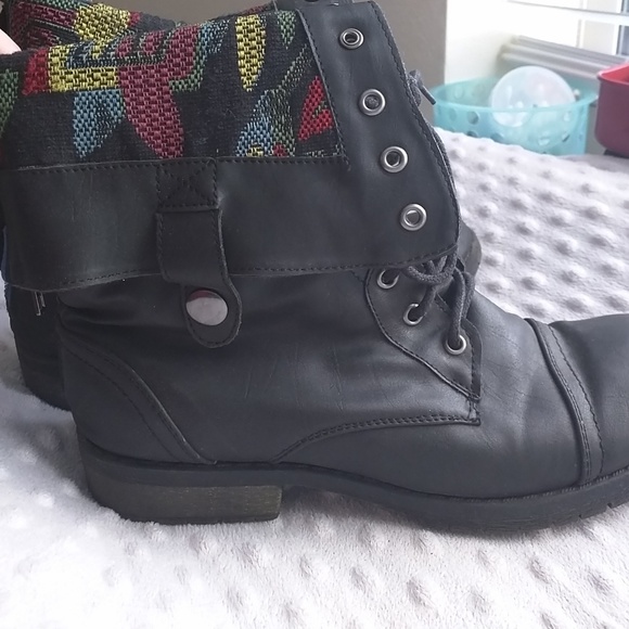 Combat boots - Picture 3 of 8